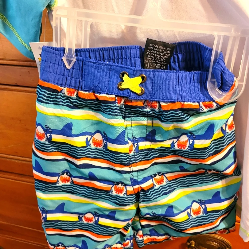 NEW 2 Pc Swim Trunks With Rash Guard Shirt ~4T~Quad Seven~Shark~